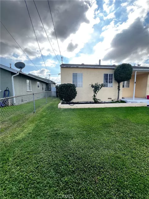 Exterior - 940 W Brazil, Compton, CA 90220 photo 2 of 2