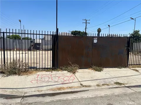 1498 W Compton, Compton, CA 90220 photo 2