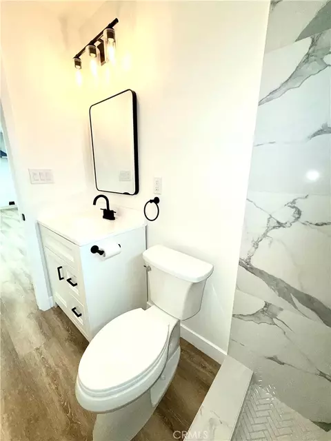 Bath - 1008 Long, Inglewood, CA 90302 photo 2 of 2