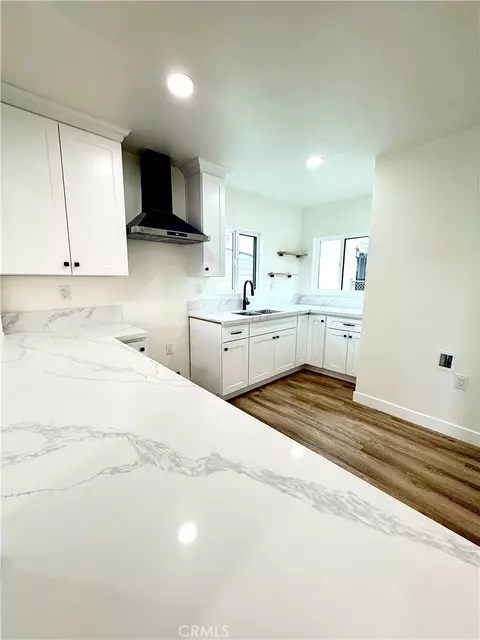 Kitchen - 1008 Long, Inglewood, CA 90302 photo 5 of 8