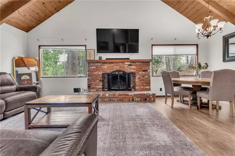 Living - 1044 Nesthorn Dr, Crestline, CA 92325 photo 2 of 2
