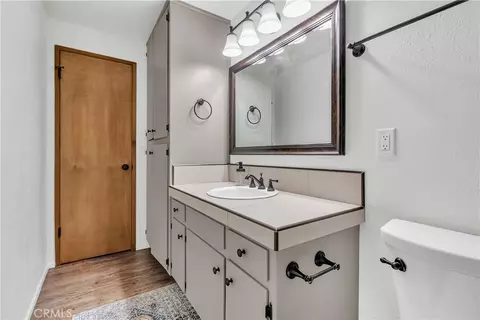Bath - 1044 Nesthorn Dr, Crestline, CA 92325 photo 5 of 6