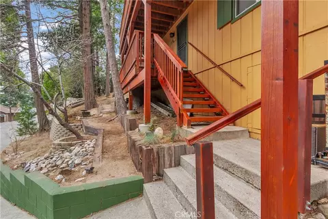 Exterior - 1044 Nesthorn Dr, Crestline, CA 92325 photo 2 of 14