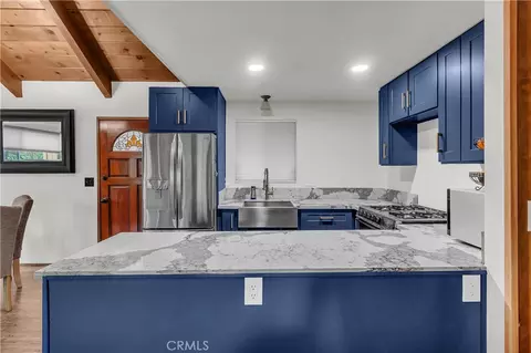 Kitchen - 1044 Nesthorn Dr, Crestline, CA 92325 photo 3 of 3