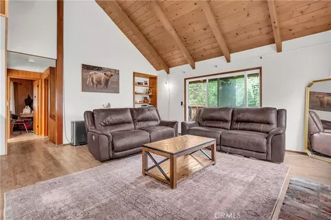 Living - 1044 Nesthorn Dr, Crestline, CA 92325 photo 1 of 2