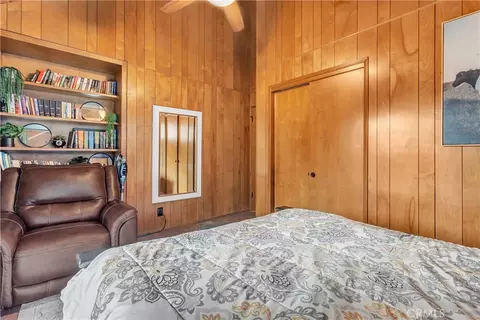 Bedroom - 1044 Nesthorn Dr, Crestline, CA 92325 photo 3 of 6