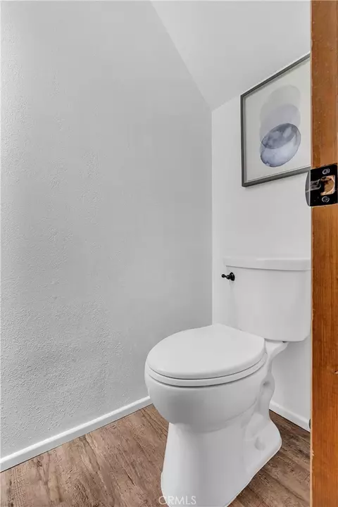 Bath - 1044 Nesthorn Dr, Crestline, CA 92325 photo 6 of 6