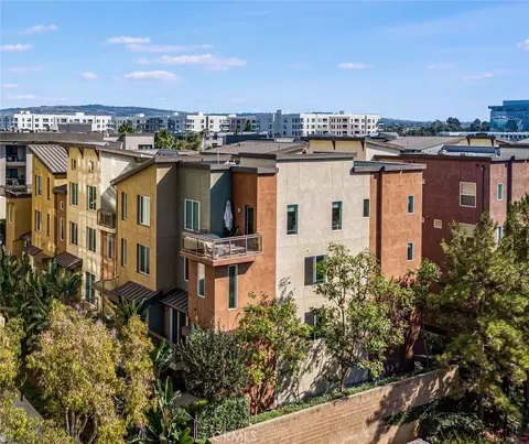 507 Rockefeller, Irvine, CA 92612