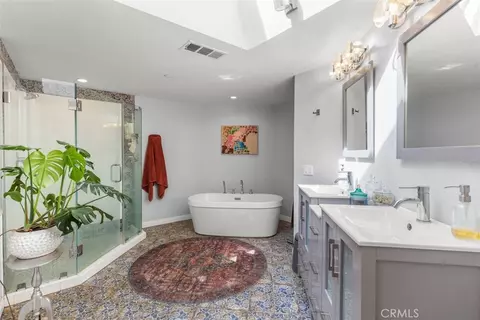 Bath - 116 Franklin, Redlands, CA 92373 photo 3 of 3
