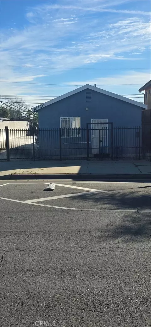 10320 S Broadway, Los Angeles, CA 90003