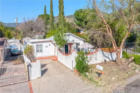 13217 Raven Dr, Sylmar, CA 91342