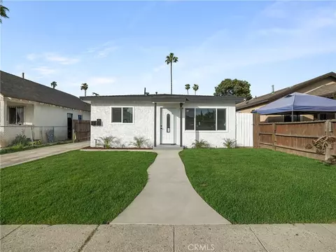 217 E 77th St, Los Angeles, CA 90003
