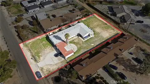 View/Area - 13073 Mohawk, Apple Valley, CA 92308 photo 3 of 9