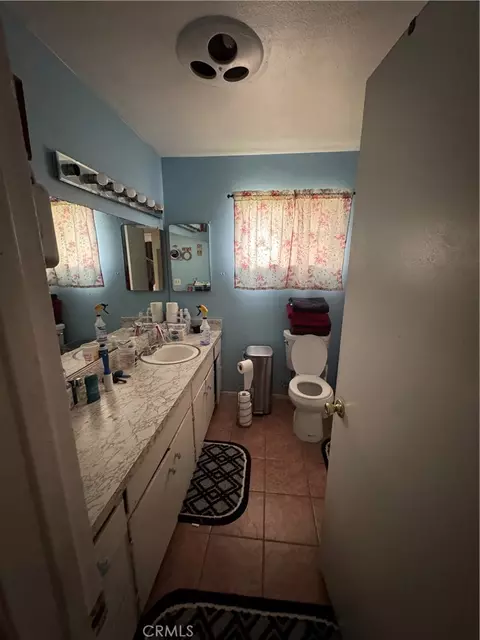 Bath - 13073 Mohawk, Apple Valley, CA 92308 photo 3 of 4