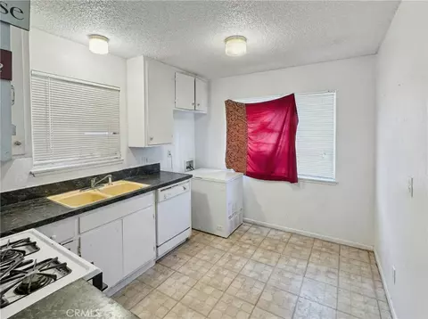 Other - 13073 Mohawk, Apple Valley, CA 92308 photo 1 of 2