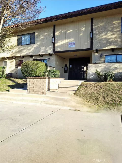 13540 Hubbard St #10, Sylmar, CA 91342