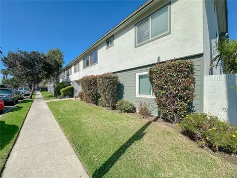 3045 E Theresa #8, Long Beach, CA 90814