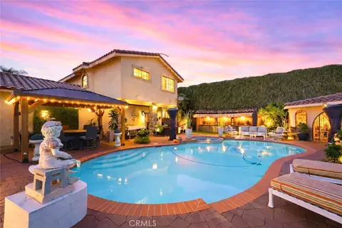 8906 Brock Ave, Downey, CA 90240