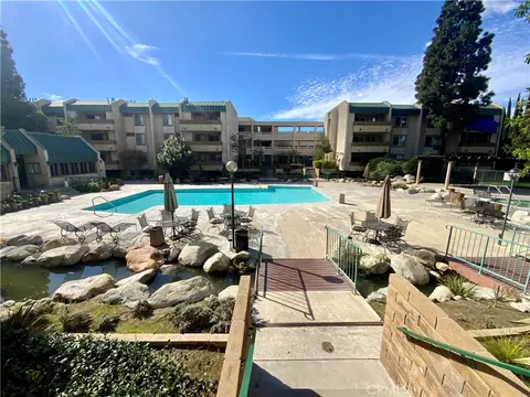 12141 Centralia #111, Lakewood, CA 90715
