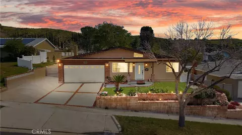 28140 Tambora Dr, Canyon Country, CA 91351