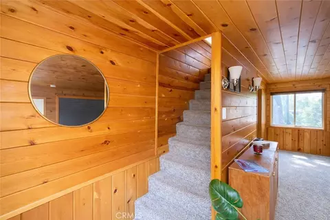 Entry Way - 23622 Scenic Dr, Crestline, CA 92325 photo 1 of 2