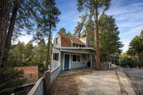 23622 Scenic Dr, Crestline, CA 92325
