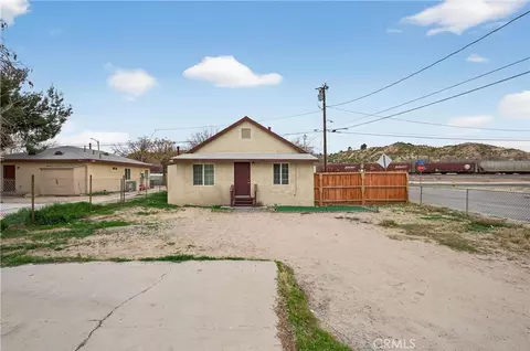 Exterior - 16516 E St, Victorville, CA 92395 photo 4 of 8