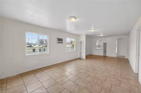 Living - 16516 E St, Victorville, CA 92395 photo 2 of 5