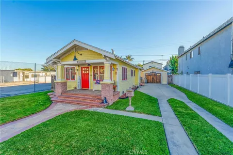 226 E 53rd St, Long Beach, CA 90805