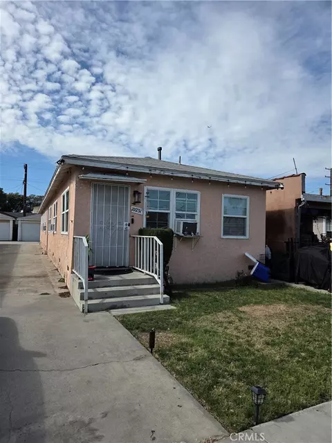 10231 San Carlos, South Gate, CA 90280