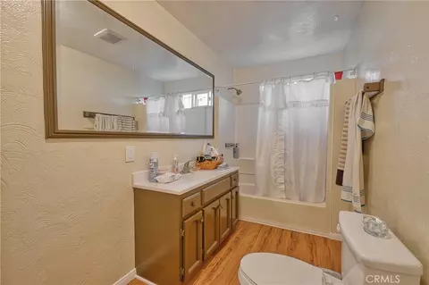 Bath - 850 W 132nd, Compton, CA 90222 photo 1 of 3