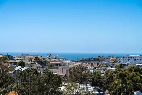 710 11th St, Hermosa Beach, CA 90254