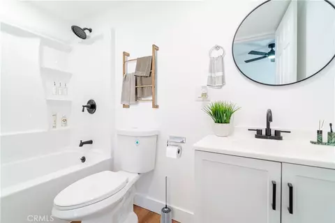 Bath - 13300 S Largo, Compton, CA 90222 photo 3 of 4