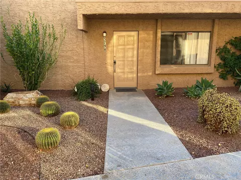 5798 Los Coyotes, Palm Springs, CA 92264
