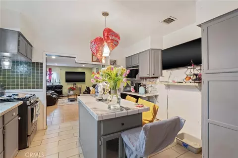 Other - 511 S Pannes, Compton, CA 90221 photo 2 of 9