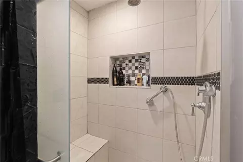 Bath - 511 S Pannes, Compton, CA 90221 photo 3 of 3