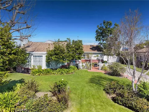 7457 3rd St, Downey, CA 90241