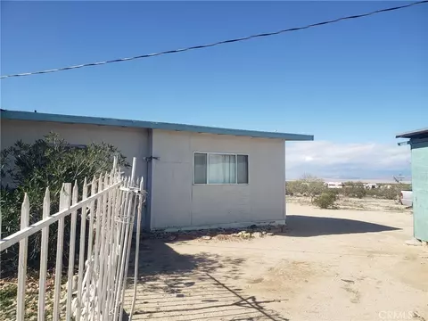 Exterior - 69626 Pluto, Twentynine Palms, CA 92277 photo 2 of 8