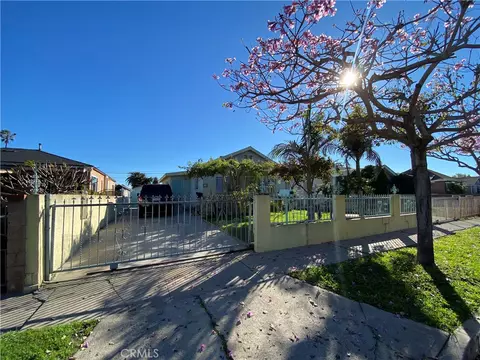 228 E 103 St, Los Angeles, CA 90003