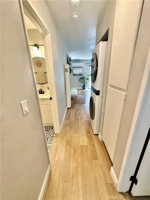Entry Way - 1045 E 3rd #4, Long Beach, CA 90802 photo 2 of 2