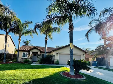 2622 Casa Serena Dr, Delano, CA 93215