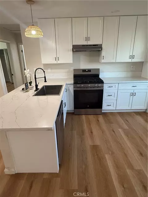 Kitchen - 18254 Madrone, Adelanto, CA 92301 photo 4 of 5