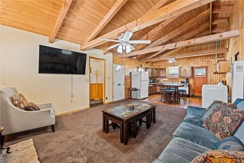 Living - 904 Michael Ave, Big Bear City, CA 92314 photo 3 of 4