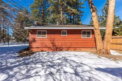 Exterior - 904 Michael Ave, Big Bear City, CA 92314 photo 8 of 8