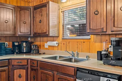 Kitchen - 904 Michael Ave, Big Bear City, CA 92314 photo 2 of 3