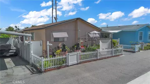 8681 Katella Ave #812, Stanton, CA 90680