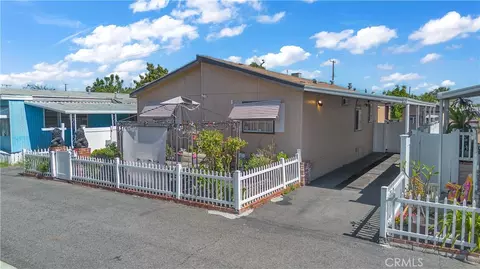 8681 Katella Ave #812, Stanton, CA 90680 photo 2