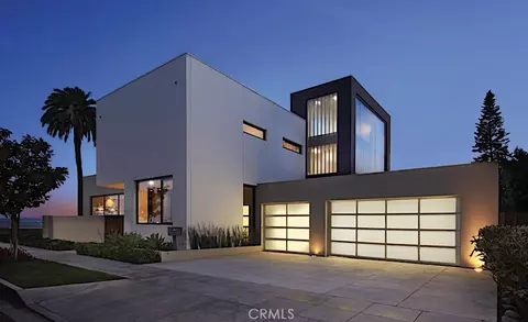 2767 E Ocean, Long Beach, CA 90803