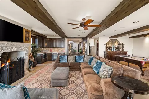 Living - 2 60th Pl, Long Beach, CA 90803 photo 2 of 5