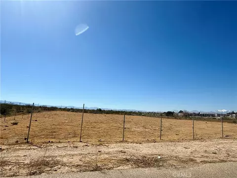 1 Lemon, Hesperia, CA 92345 photo 3